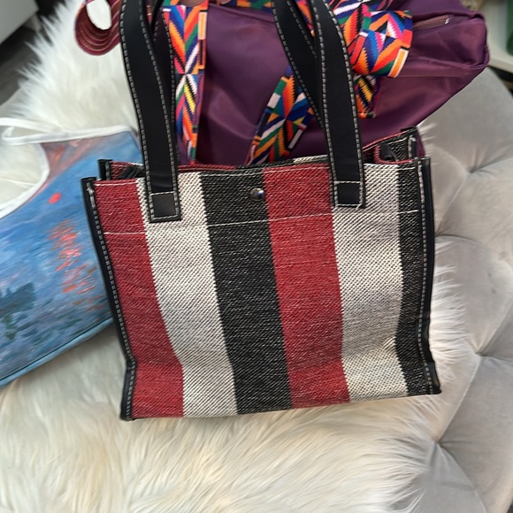 3 Handbags Lot All New! GREAT DEAL & FIRM PRICE!! - Picture 3 of 8